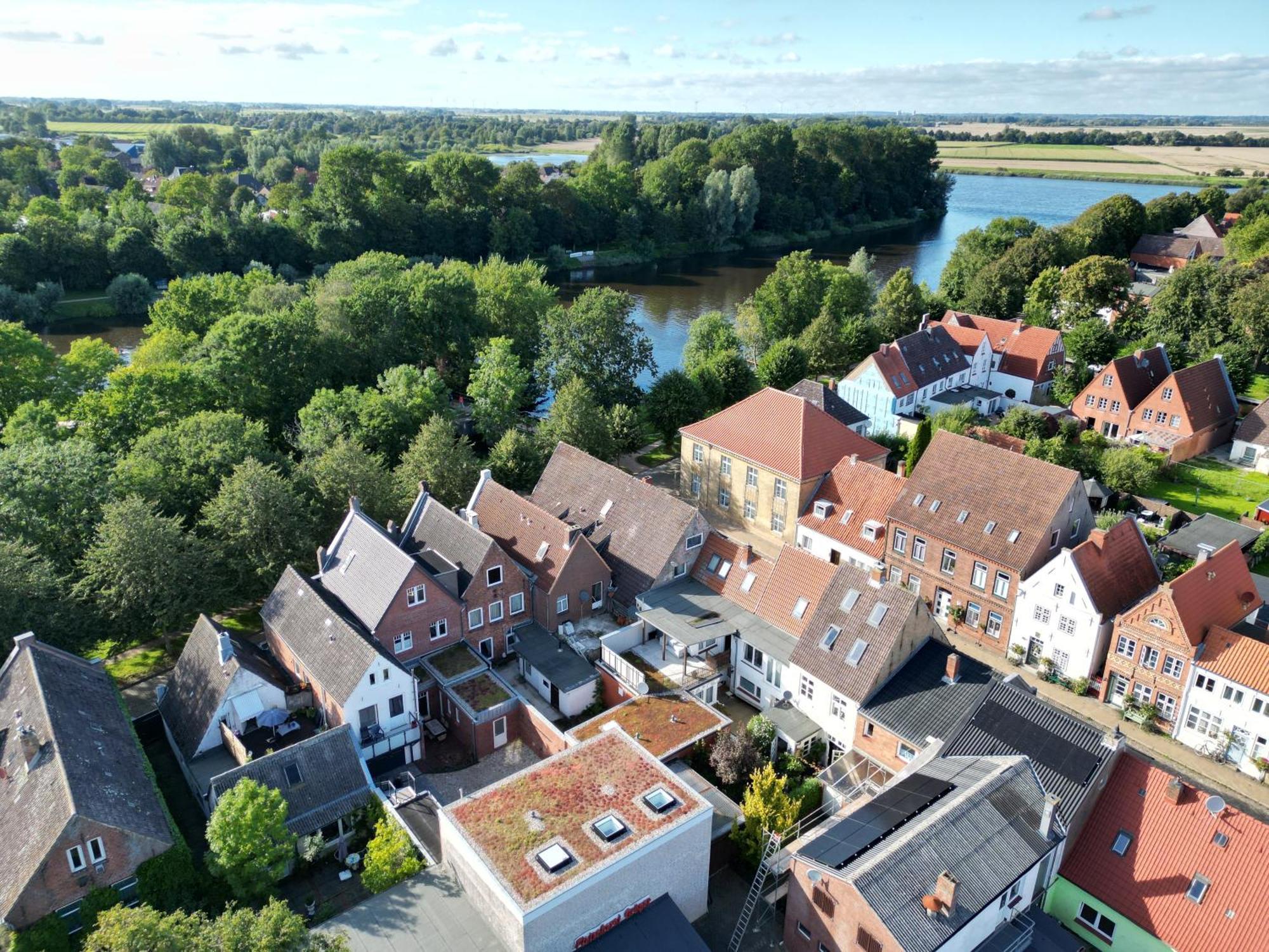 Loftwohnung 2 Simmerdeis An Der Gracht Friedrichstadt Bagian luar foto